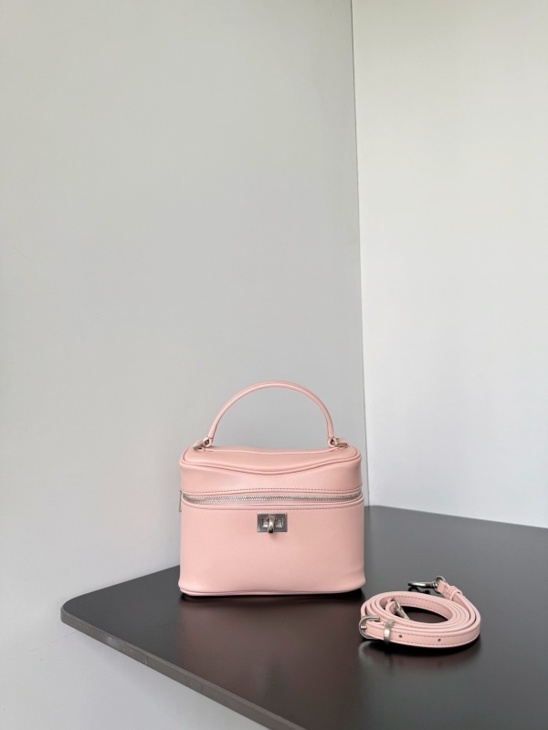 Balenciaga 0027