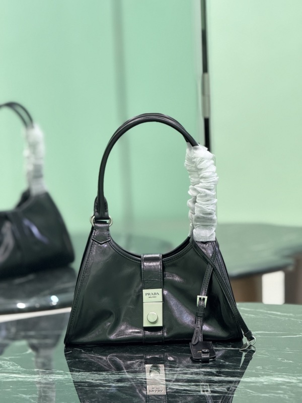 Balenciaga 0000