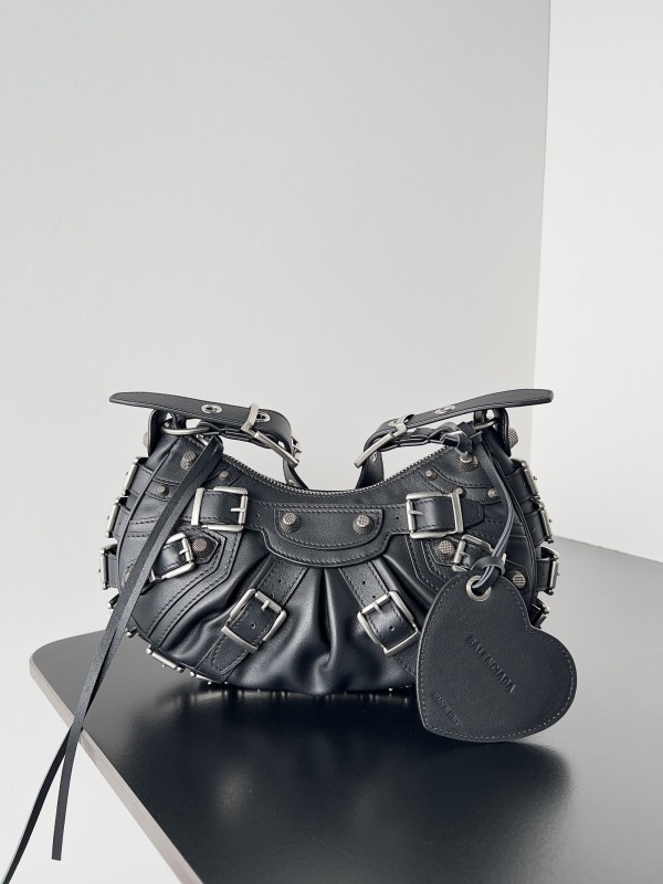 Balenciaga 0124