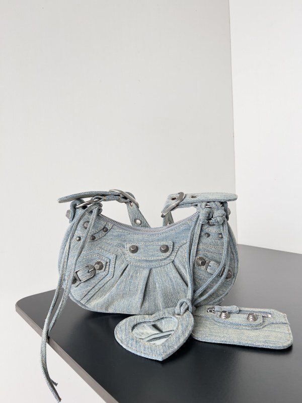 Balenciaga 0130