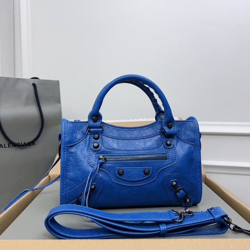 Balenciaga 0229