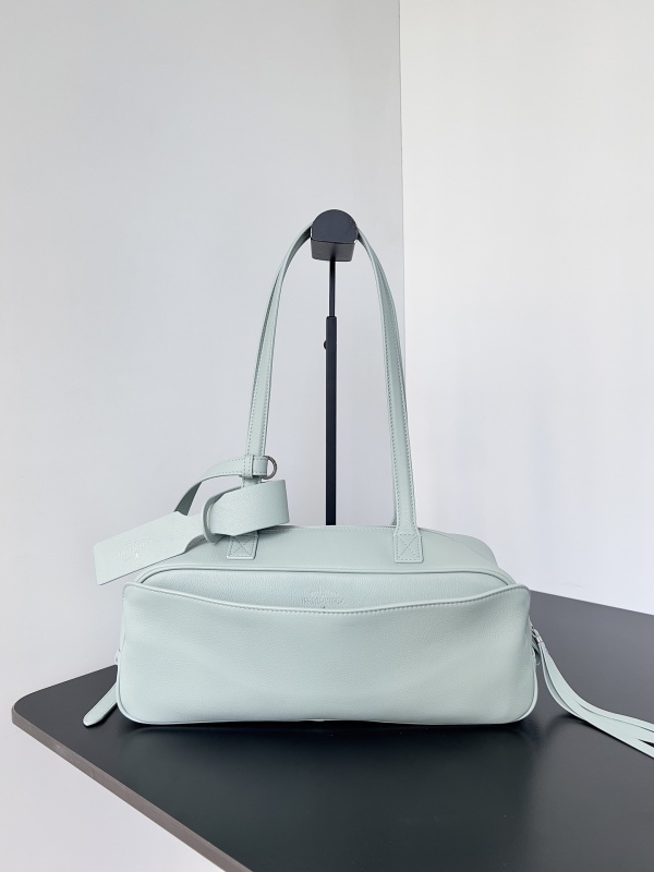 Balenciaga 0041