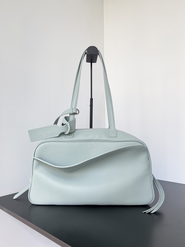 Balenciaga 0042