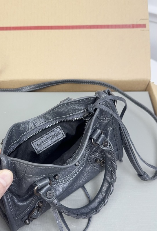 Balenciaga 0207