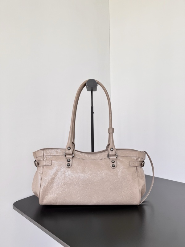 Balenciaga 0057
