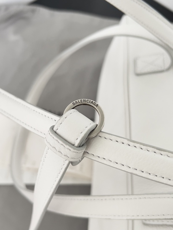 Balenciaga 0032