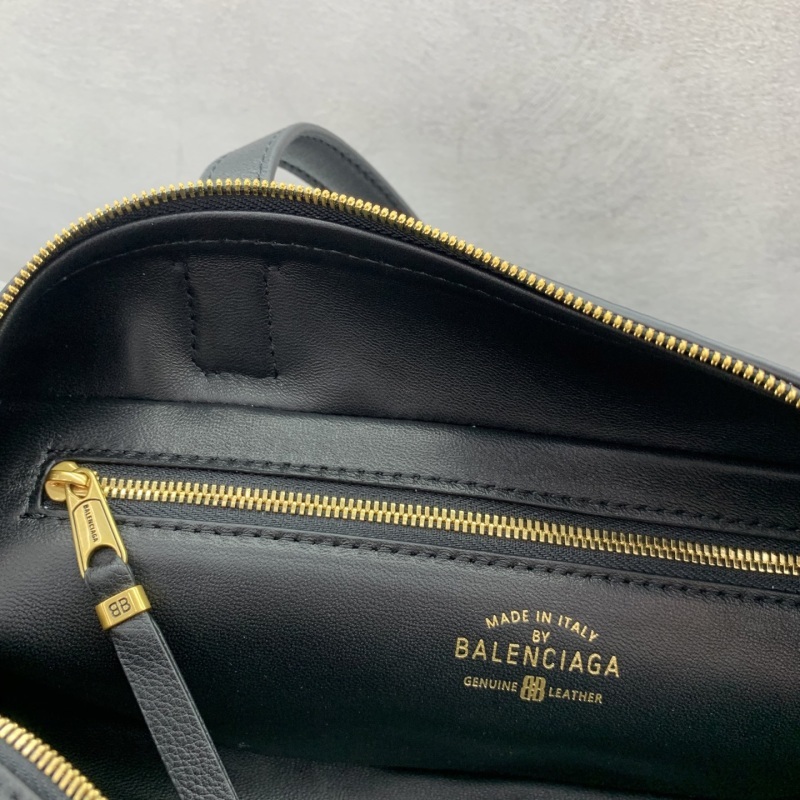Balenciaga 0000