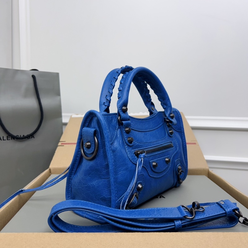 Balenciaga 0229