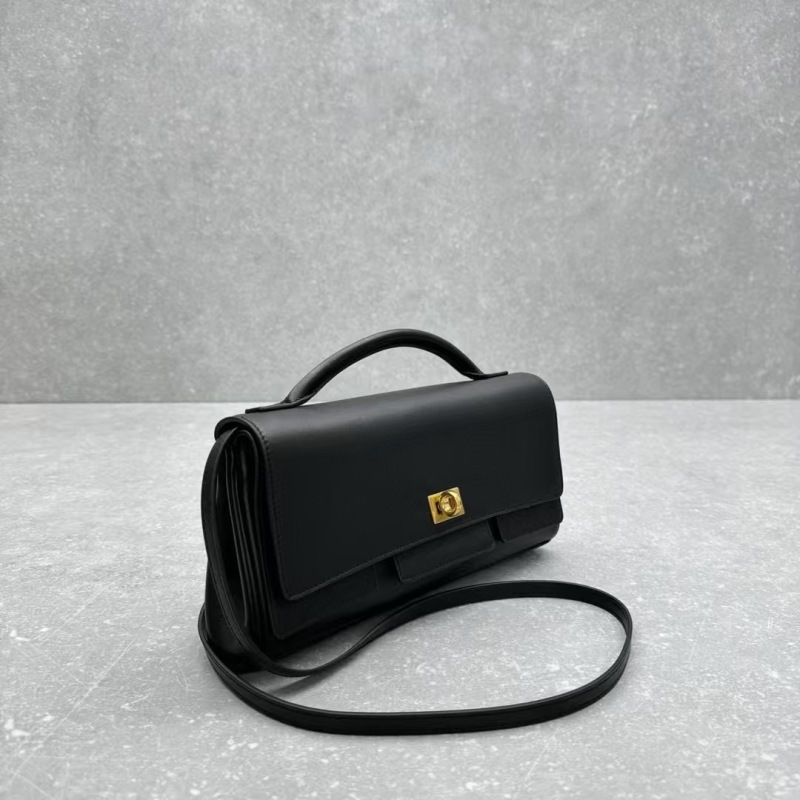 Balenciaga 0056