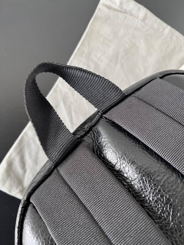 Balenciaga 0057