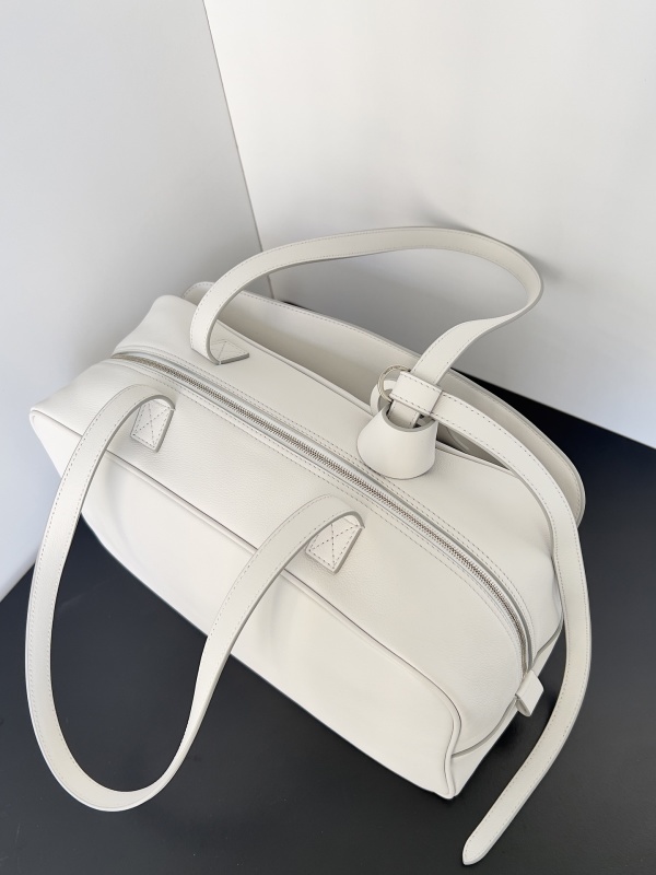 Balenciaga 0038