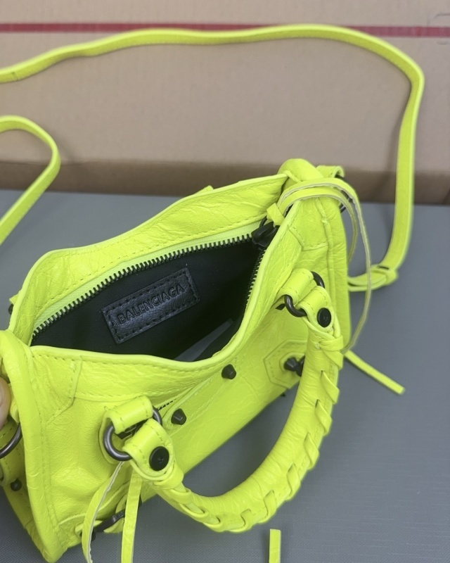 Balenciaga 0215