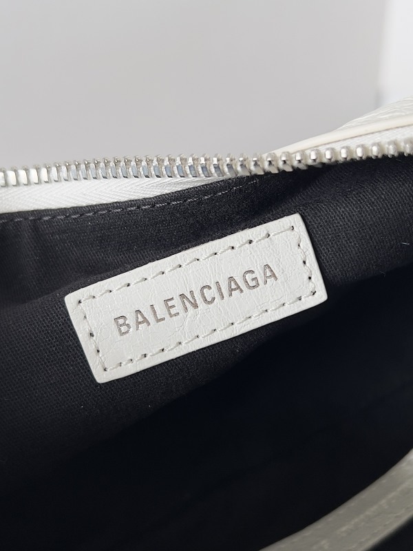 Balenciaga 0120