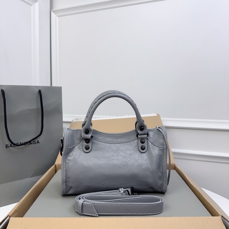 Balenciaga 0220