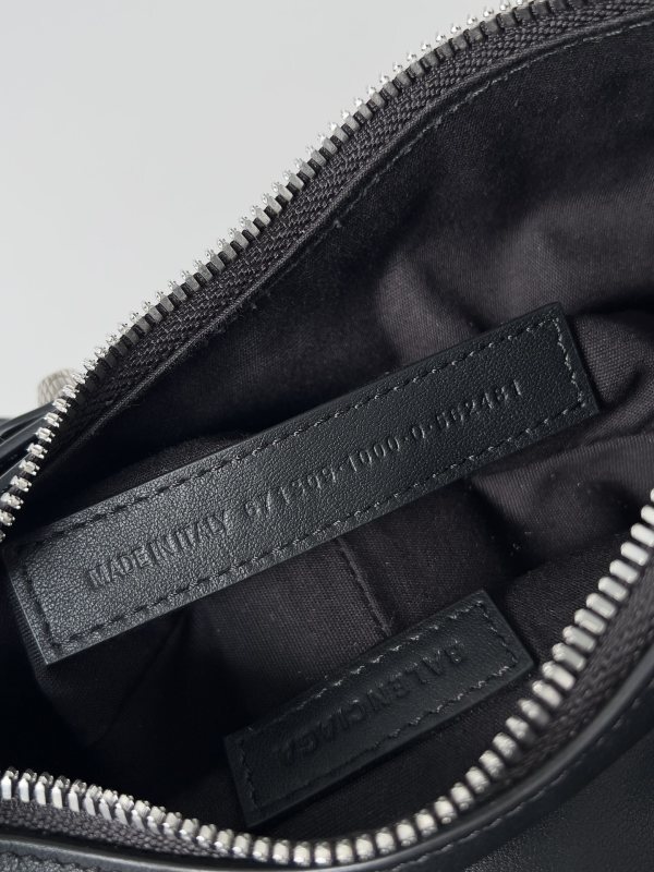 Balenciaga 0124