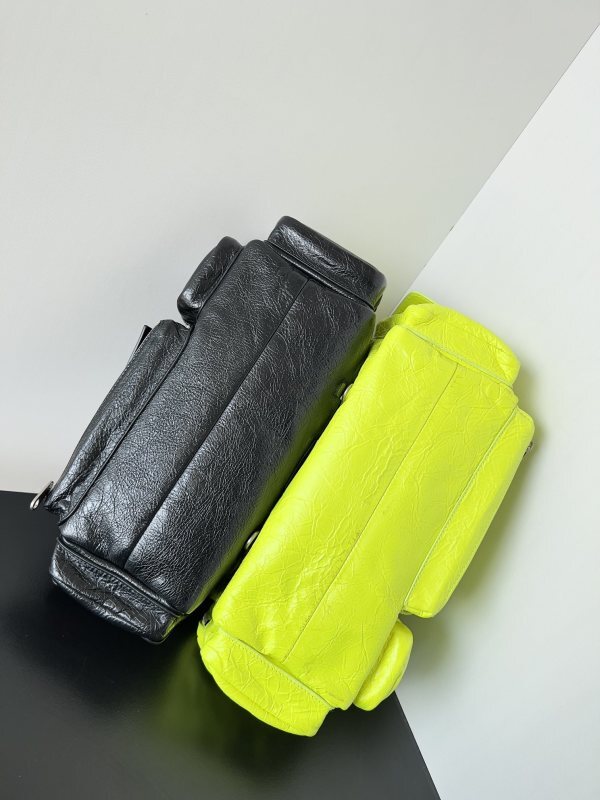 Balenciaga 0042
