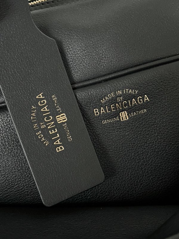 Balenciaga 0036
