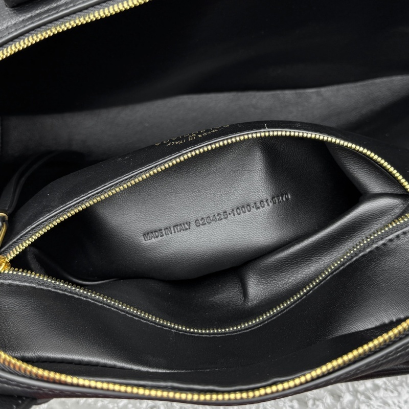 Balenciaga 0139