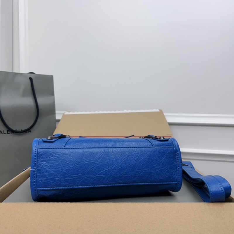 Balenciaga 0229
