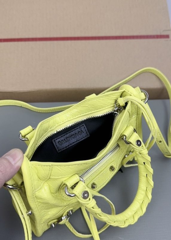 Balenciaga 0208