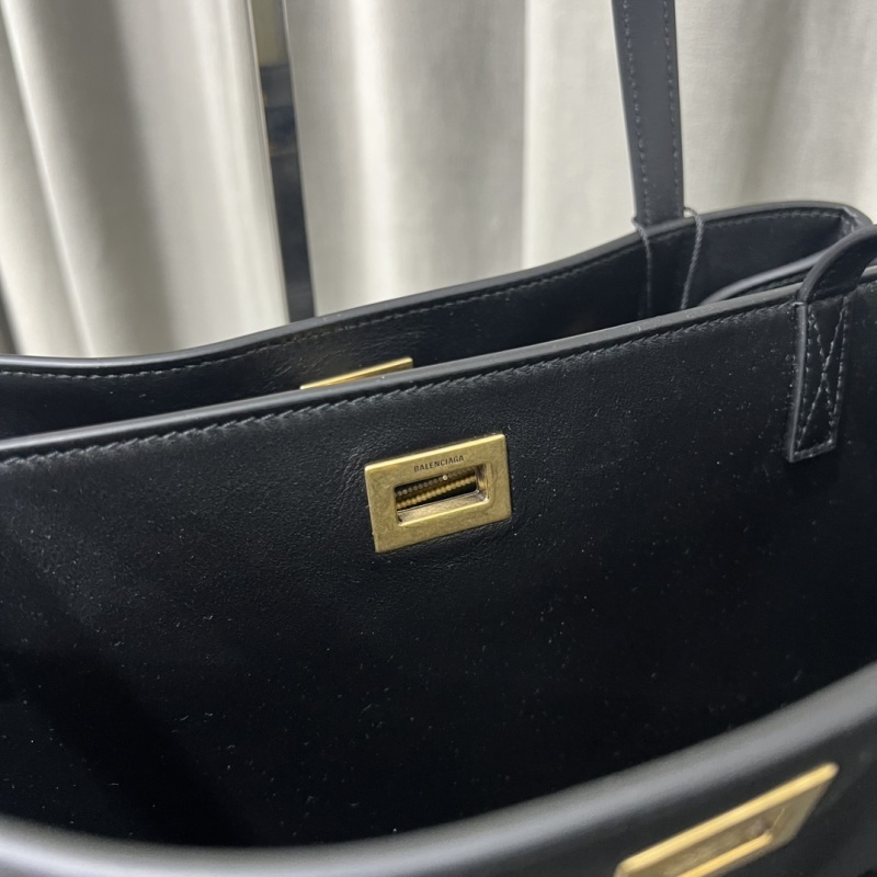 Balenciaga 0200