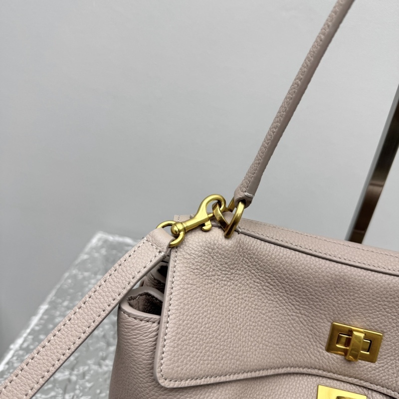 Balenciaga 0110