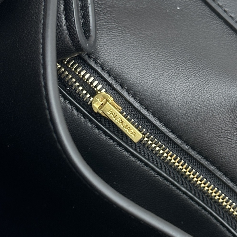 Balenciaga 0049