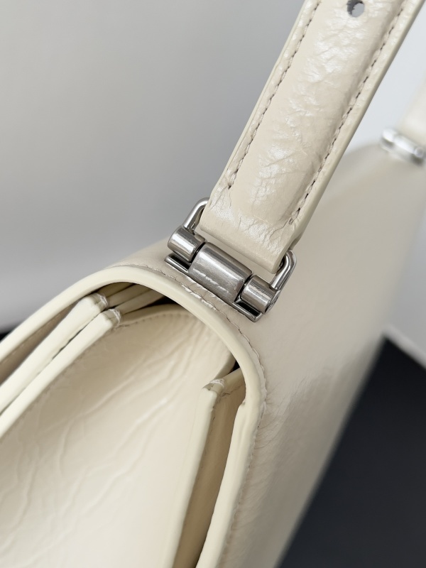 Balenciaga 0044