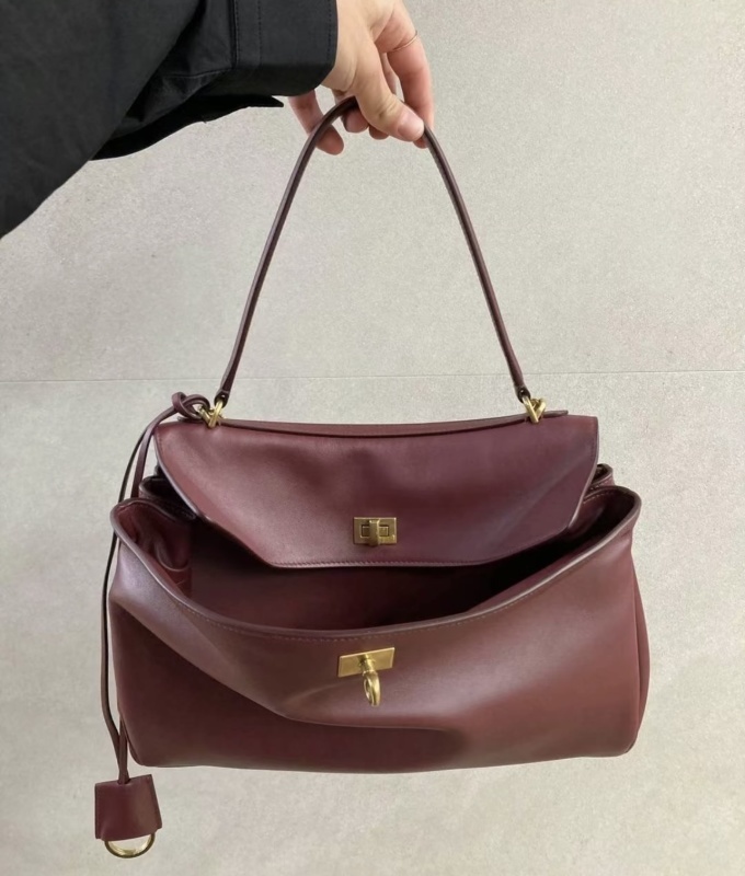 Balenciaga 0083