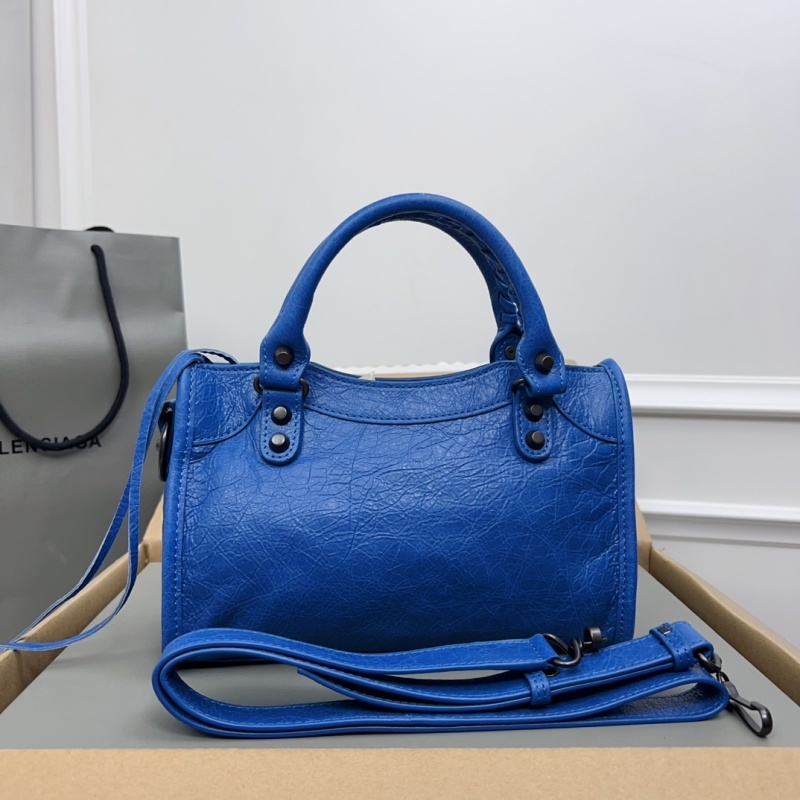 Balenciaga 0229