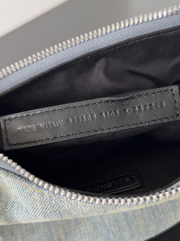 Balenciaga 0130
