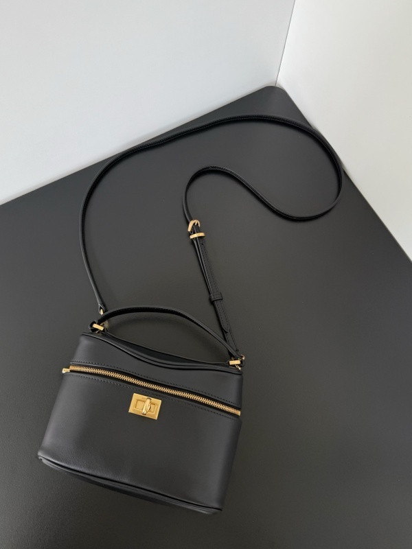 Balenciaga 0026