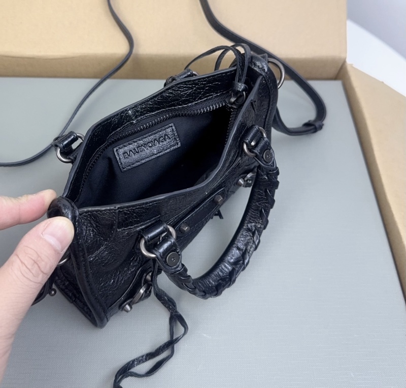 Balenciaga 0202