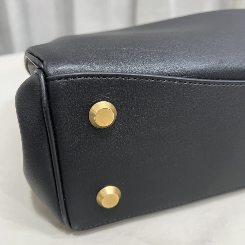 Balenciaga 0040