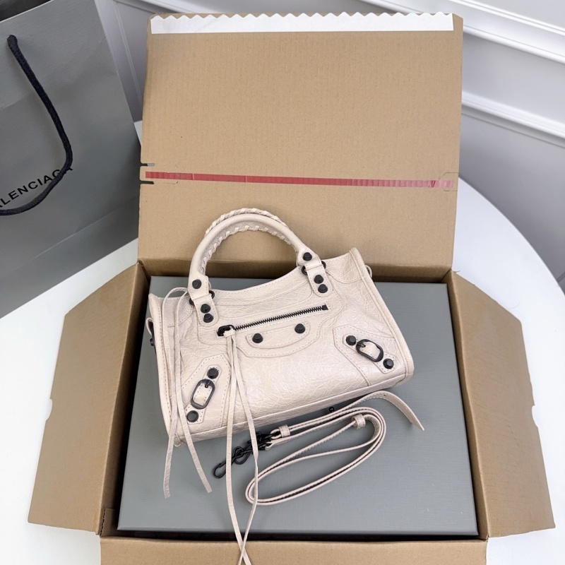 Balenciaga 0222