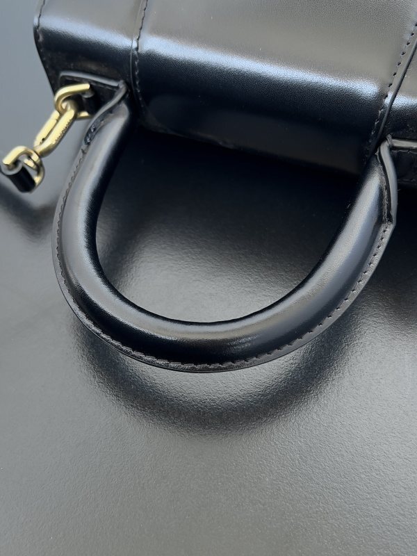 Balenciaga 0076
