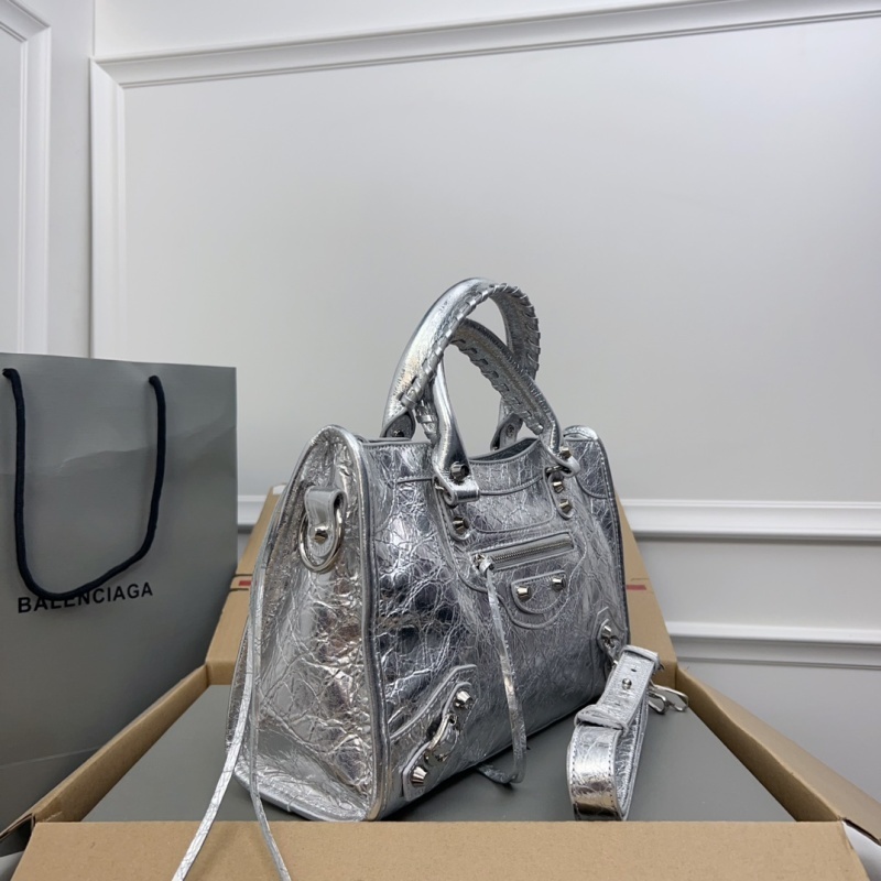 Balenciaga 0239