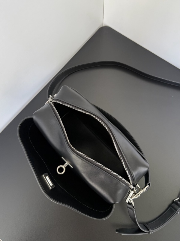 Balenciaga 0152