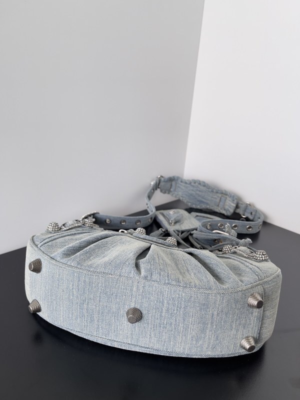 Balenciaga 0132