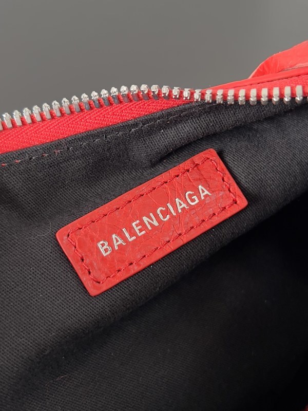 Balenciaga 0107