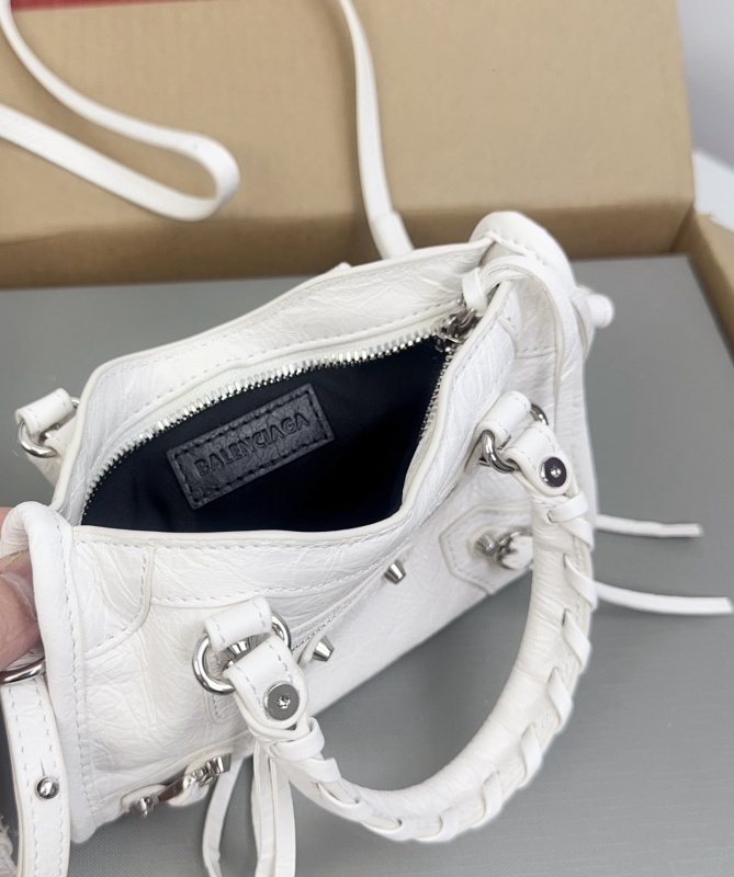 Balenciaga 0201