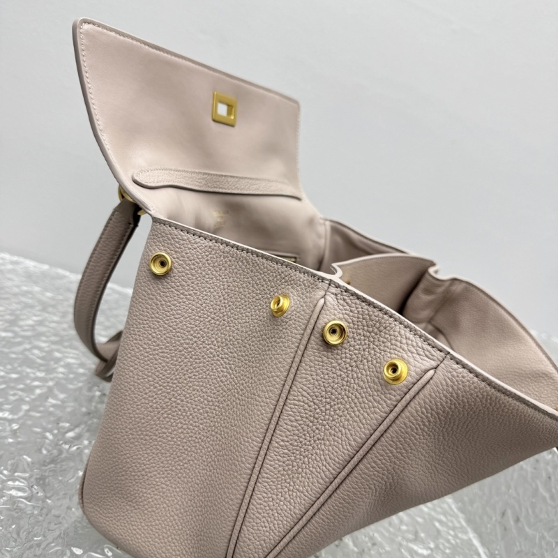 Balenciaga 0110
