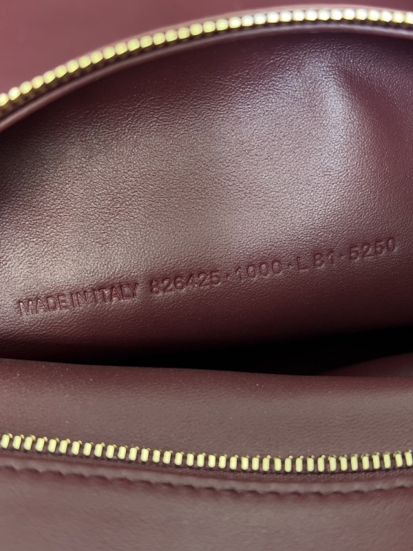 Balenciaga 0040