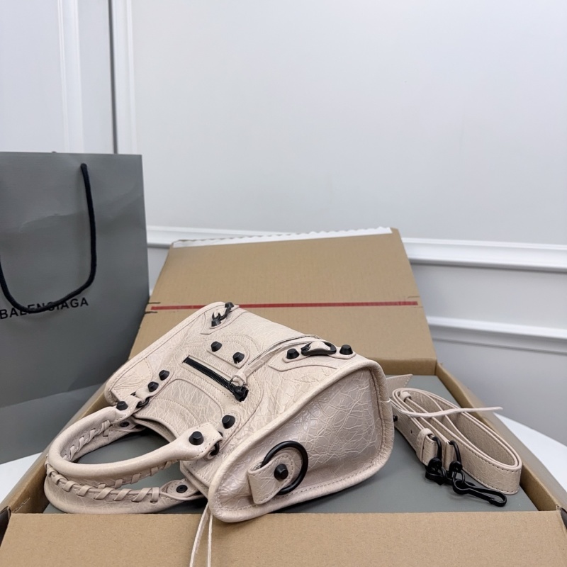Balenciaga 0222