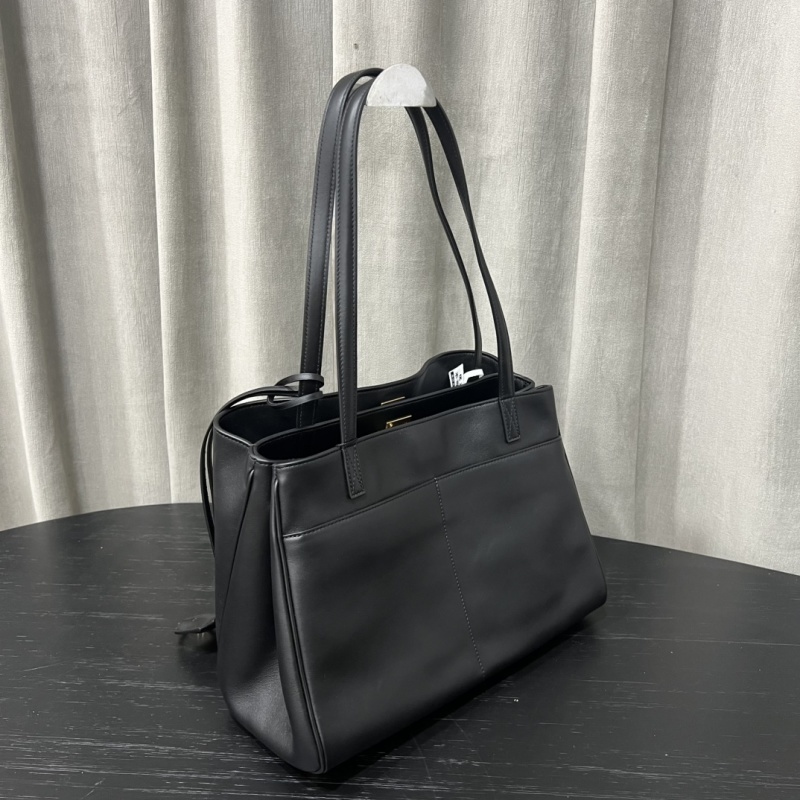 Balenciaga 0200