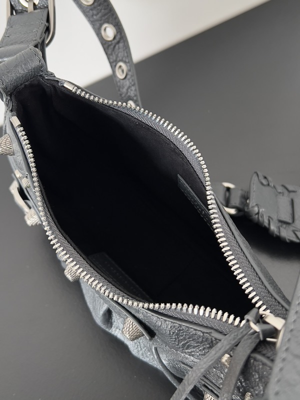 Balenciaga 0110