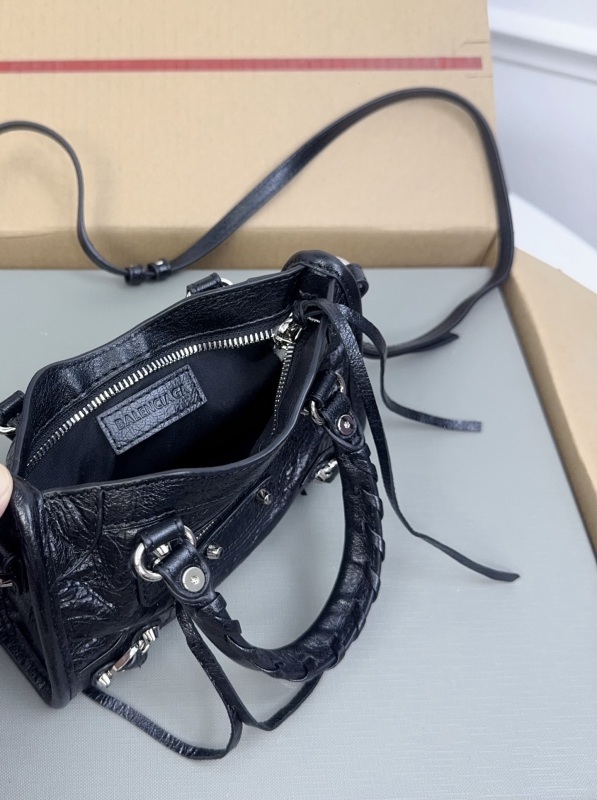 Balenciaga 0209