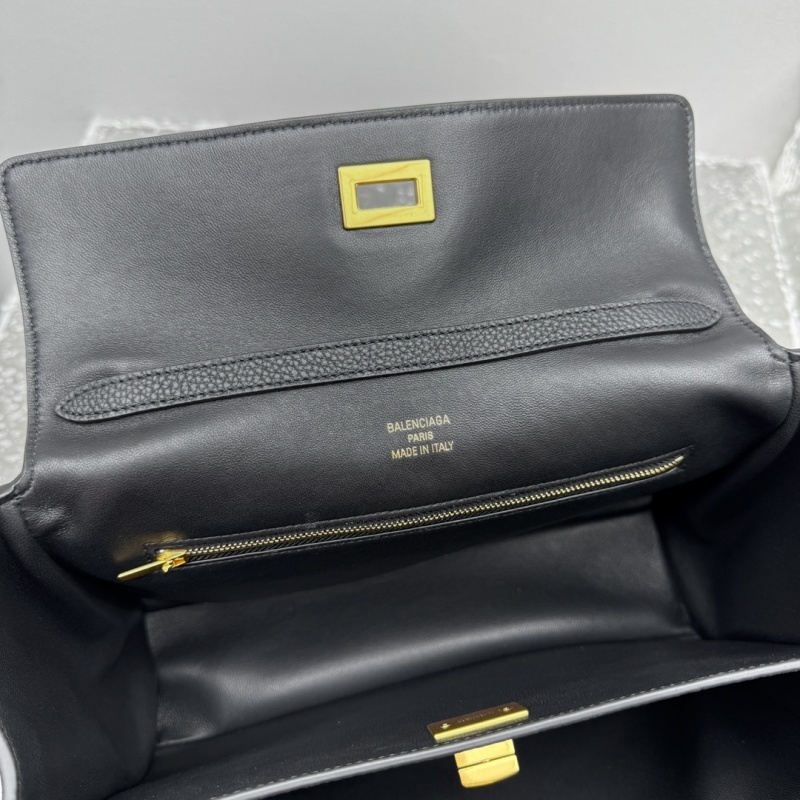 Balenciaga 0000