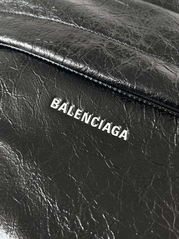Balenciaga 0057