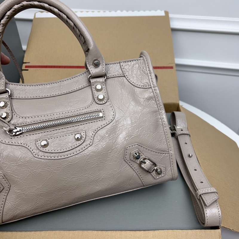 Balenciaga 0242